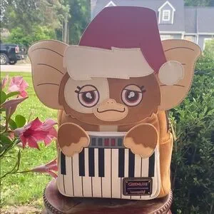 NWT Loungefly Gremlins Gizmo Holiday Cosplay Removable Hat Mini Backpack Loungefly Gremlins Gizmo Holiday Cosplay w/ Removable Hat  main image 4
